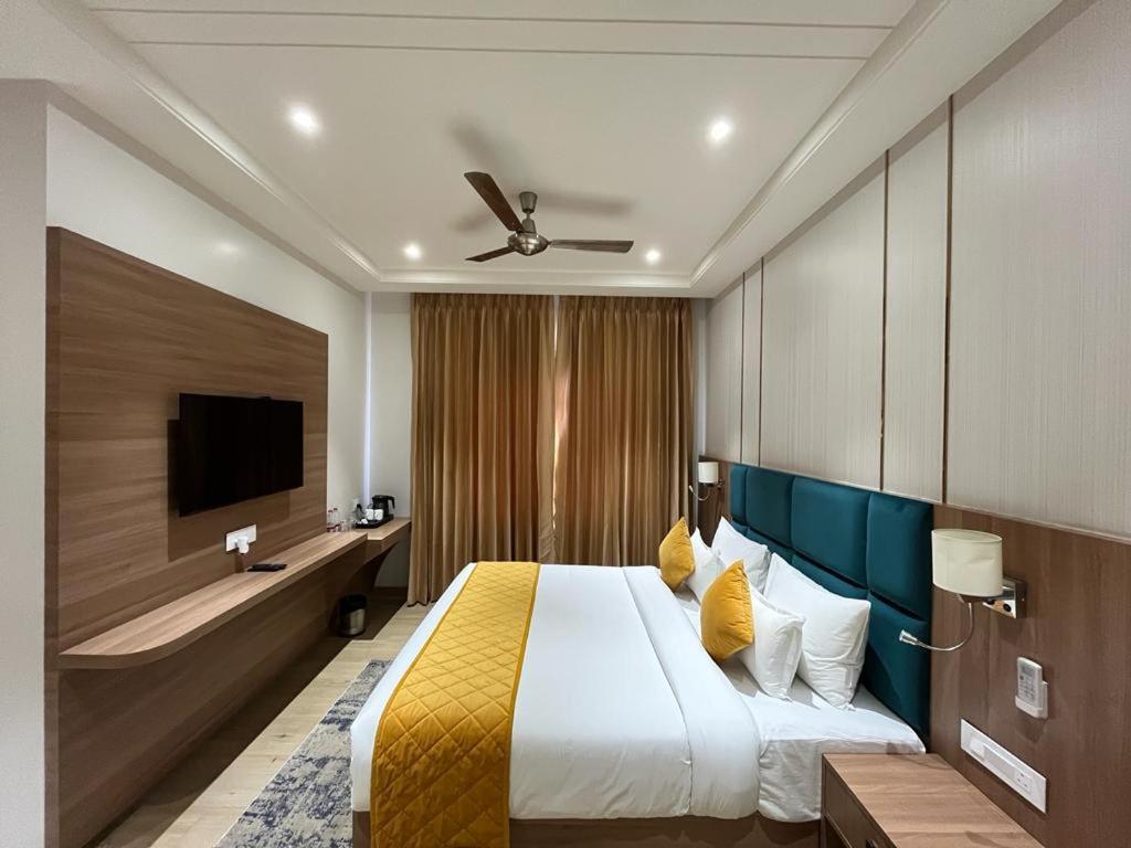 Sp Residency Near International Igi Airport Delhi New Delhi